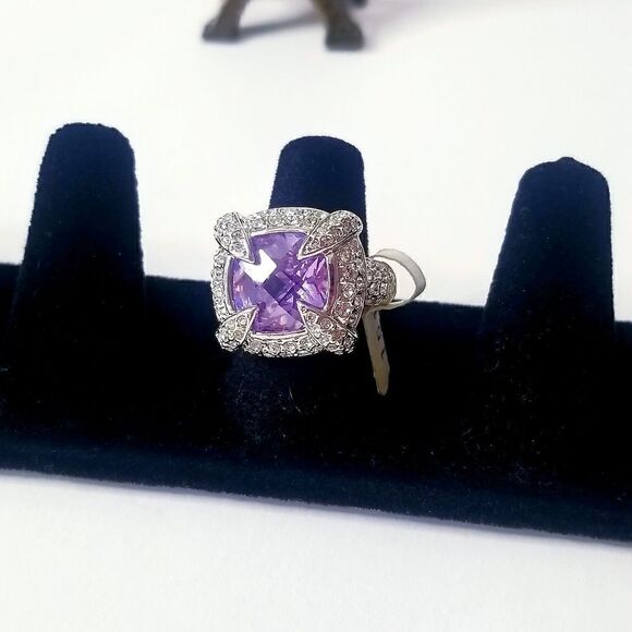 Chunky vintage Amethyst Halo rhinestone  ring - Picture 1 of 6
